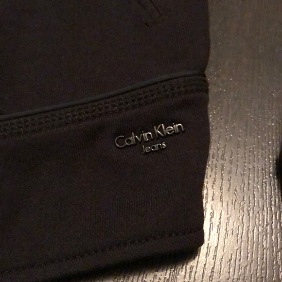 Calvin Klein black jacket with iron-on patch - Picture 4 of 5